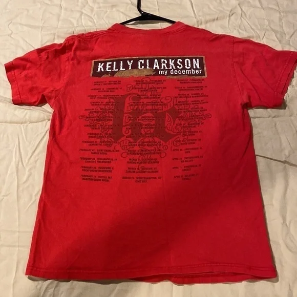 Men’s Kelly Clarkson my December 2008 concert T-shirt in size medium - Picture 3 of 8